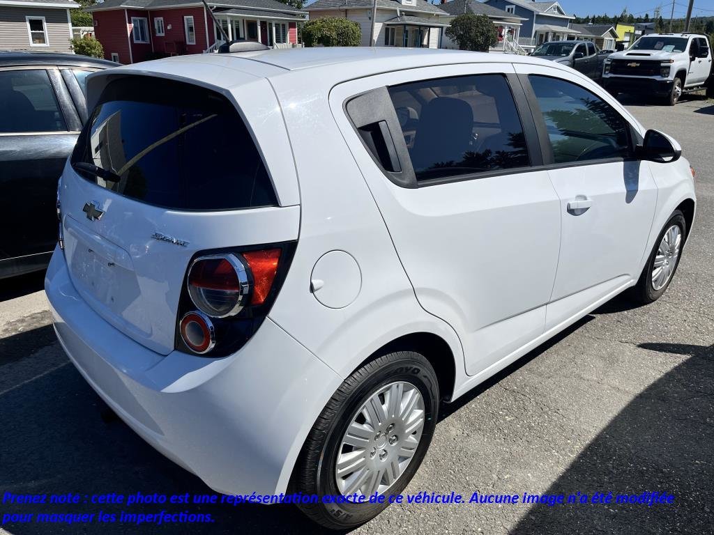 2016 Chevrolet Sonic in Rivière-du-Loup, Quebec - 8 - w1024h768px