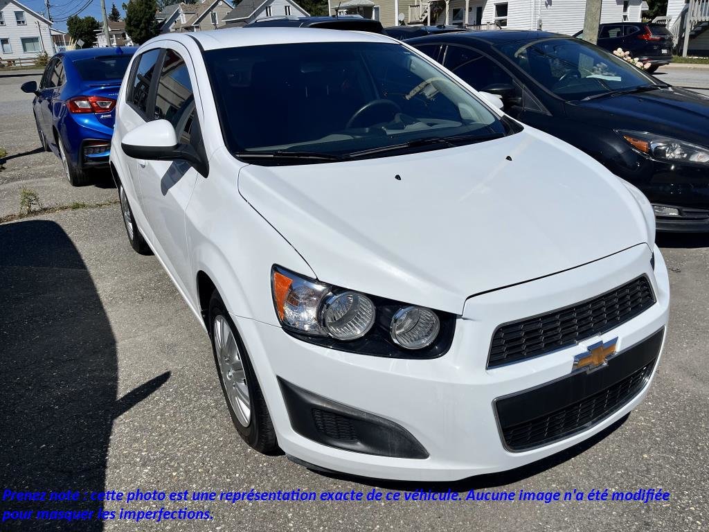 2016 Chevrolet Sonic in Rivière-du-Loup, Quebec - 3 - w1024h768px