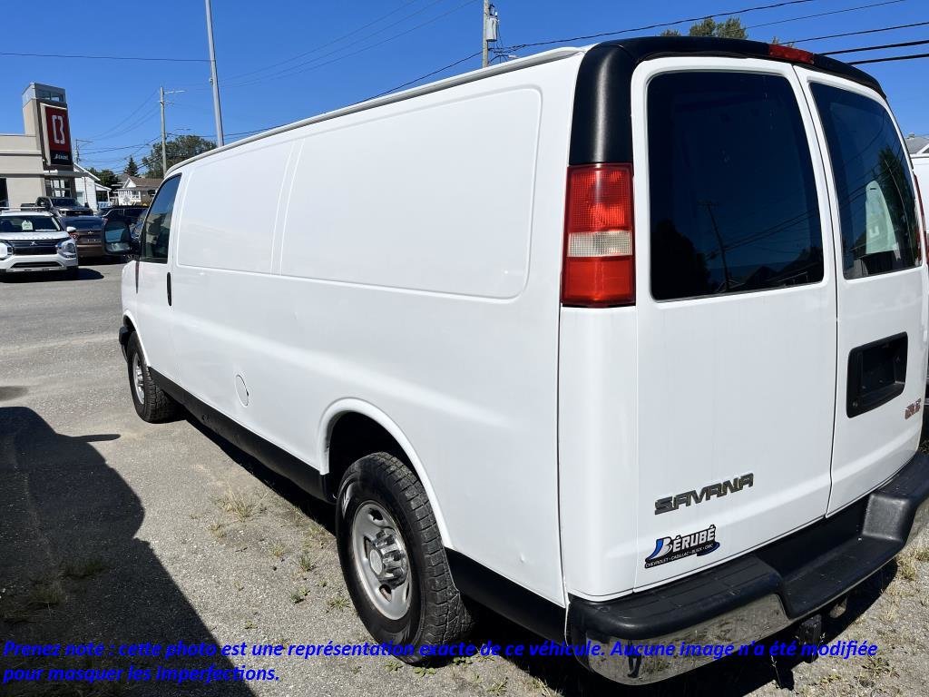 2010 GMC Savana Cargo Van in Rivière-du-Loup, Quebec - 6 - w1024h768px