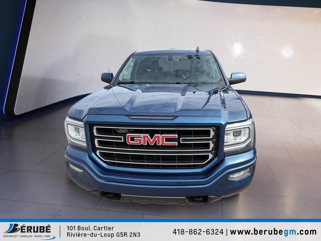GMC Sierra 1500 4WD Double Cab 2017 à Rivière-du-Loup, Québec - 2 - w1024h768px