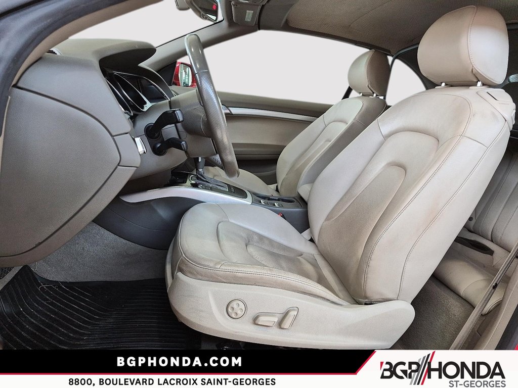 2011 Audi A5 2.0L PREMIUM in Saint-Georges, Quebec - 12 - w1024h768px