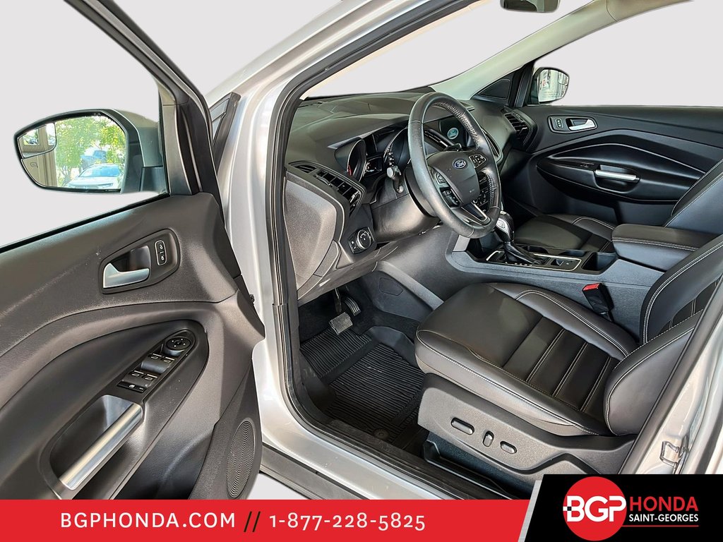 2019 Ford Escape SEL AWD in Saint-Georges, Quebec - 10 - w1024h768px