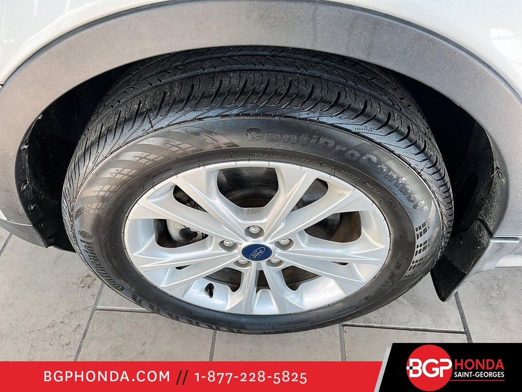 2019 Ford Escape SEL AWD in Saint-Georges, Quebec - 8 - w1024h768px