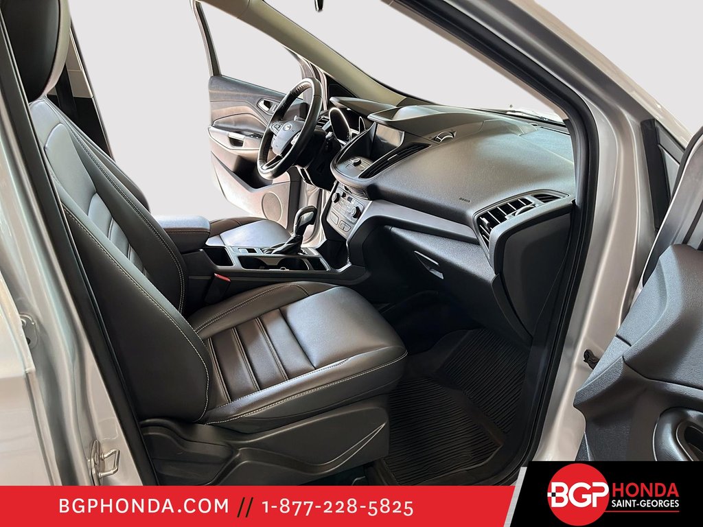 2019 Ford Escape SEL AWD in Saint-Georges, Quebec - 17 - w1024h768px