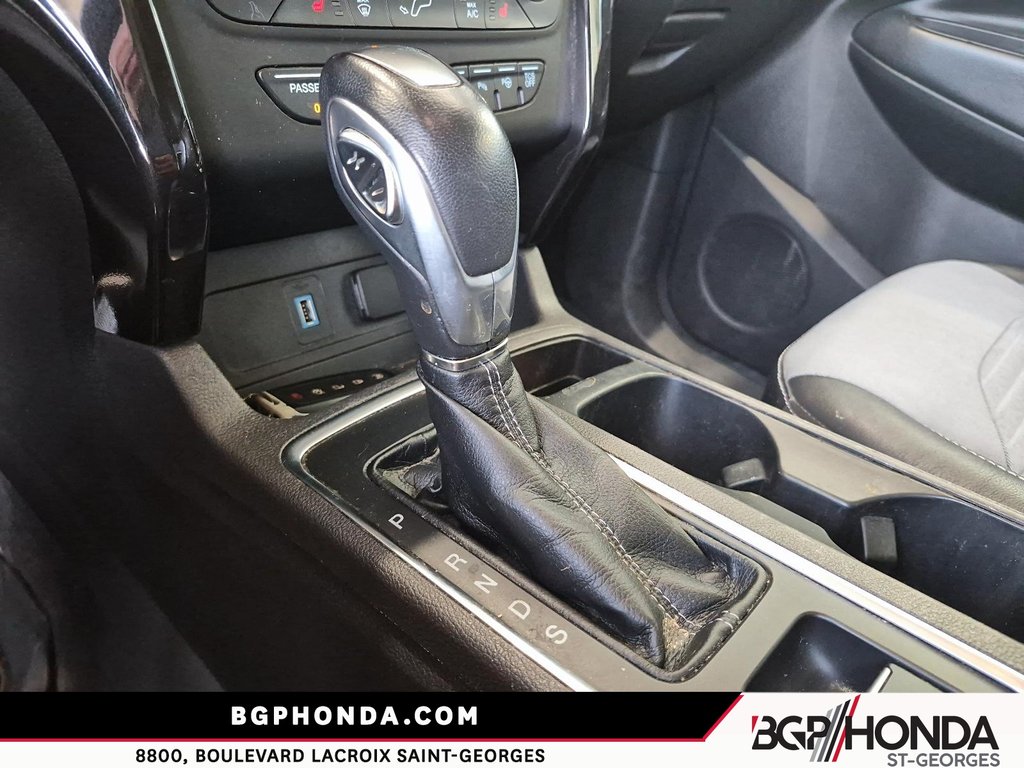 2019 Ford Escape TITANIUM in Saint-Georges, Quebec - 14 - w1024h768px