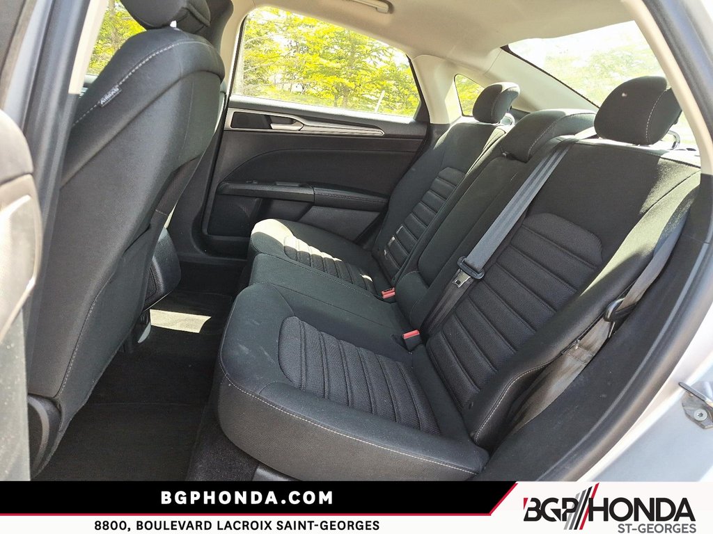 2018 Ford Fusion SE in Saint-Georges, Quebec - 7 - w1024h768px