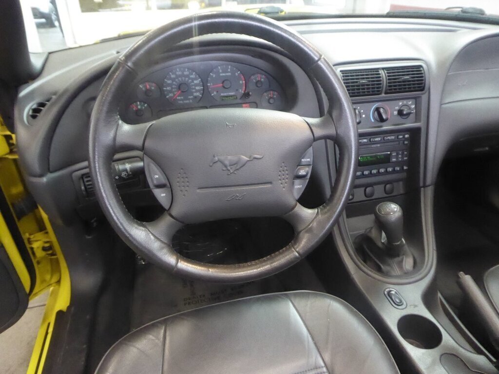 2004  Mustang in Saint-Georges, Quebec - 19 - w1024h768px