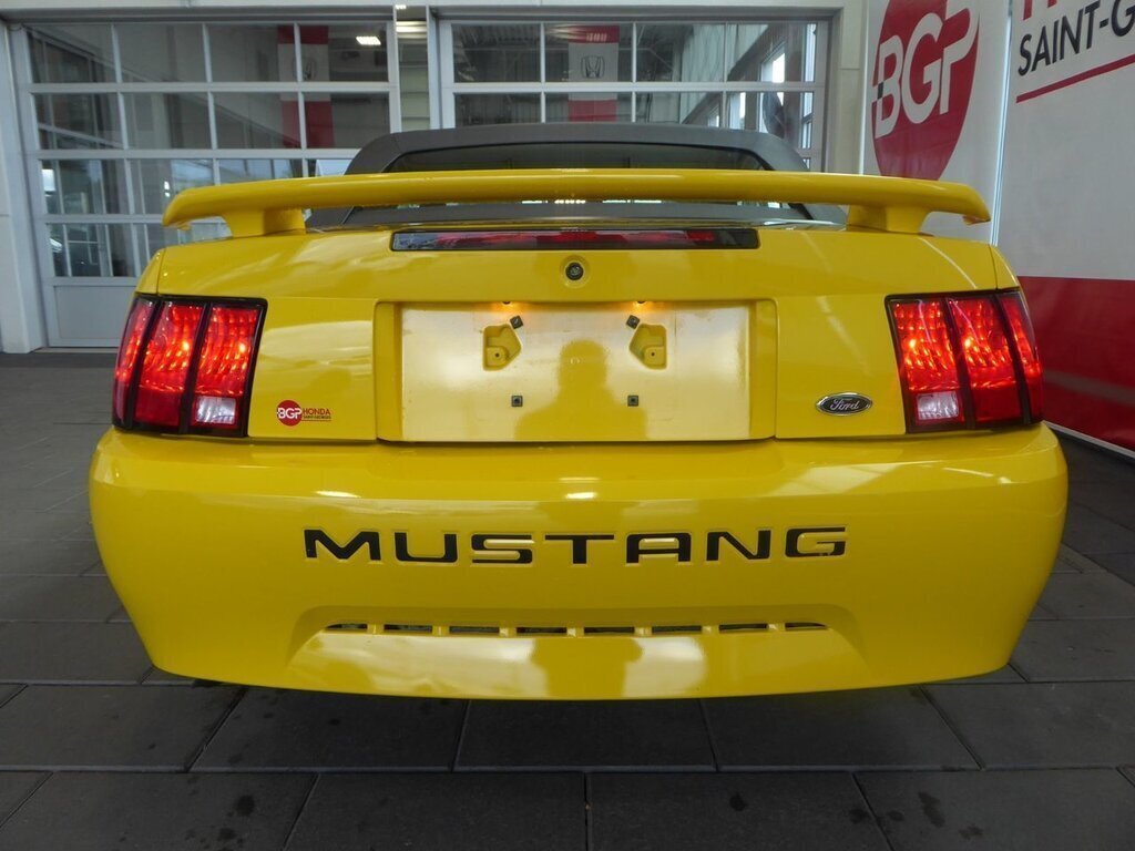 Mustang  2004 à Saint-Georges, Québec - 7 - w1024h768px