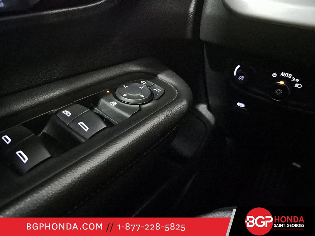 GMC Terrain SLE 2023 à Saint-Georges, Québec - 18 - w1024h768px