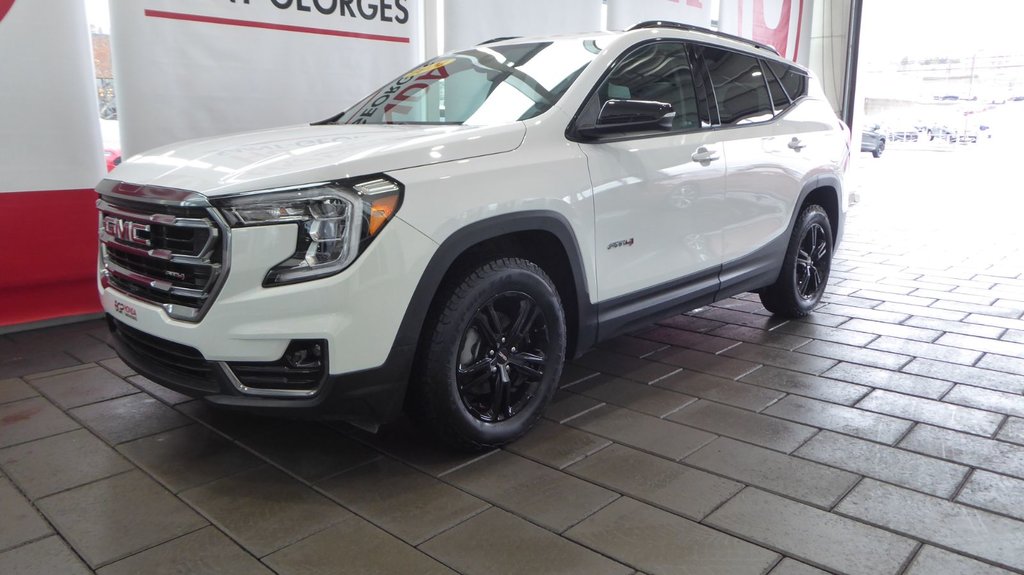 2024 GMC Terrain AT4 in Saint-Georges, Quebec - 3 - w1024h768px