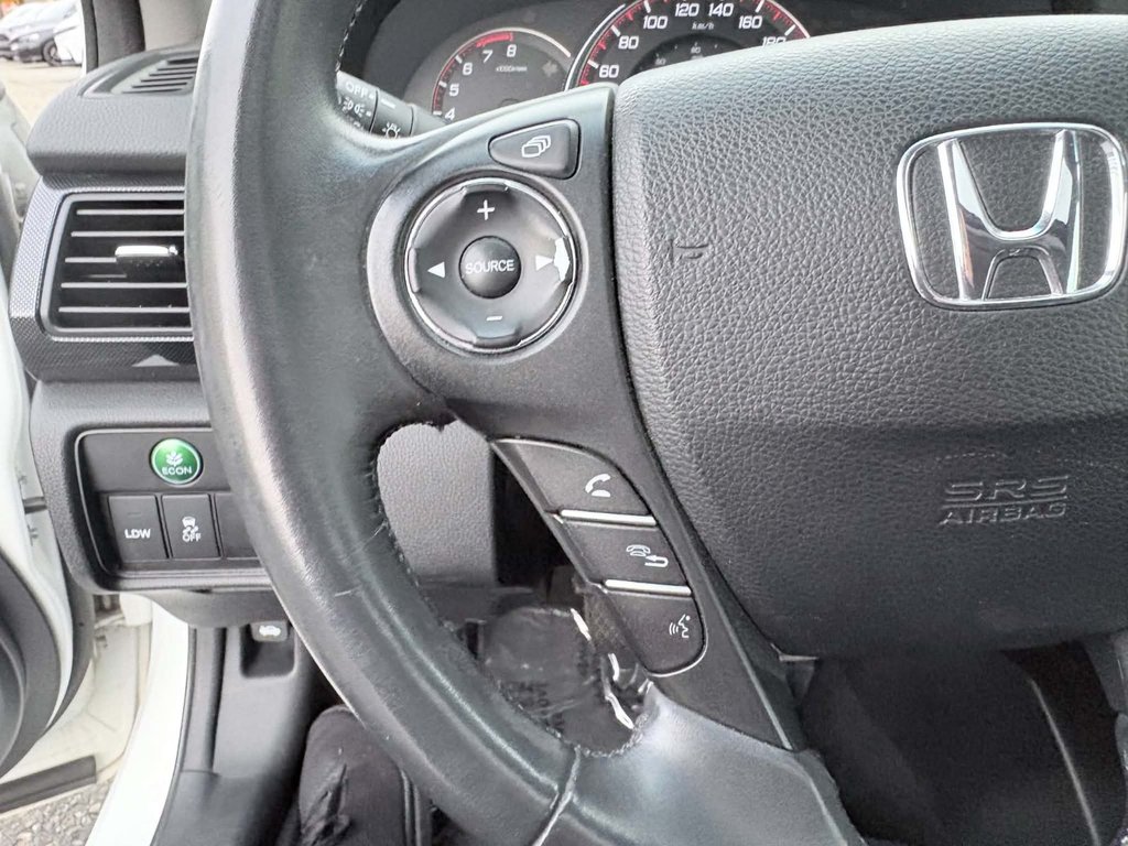 Honda Accord Cpe EX-L Navi 2013 à Saint-Georges, Québec - 18 - w1024h768px