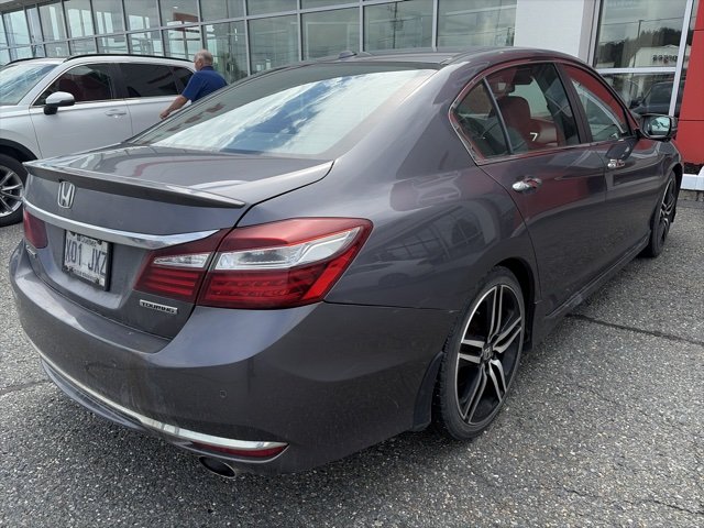 2016 Honda Accord Sedan TOURING in Saint-Georges, Quebec - 2 - w1024h768px