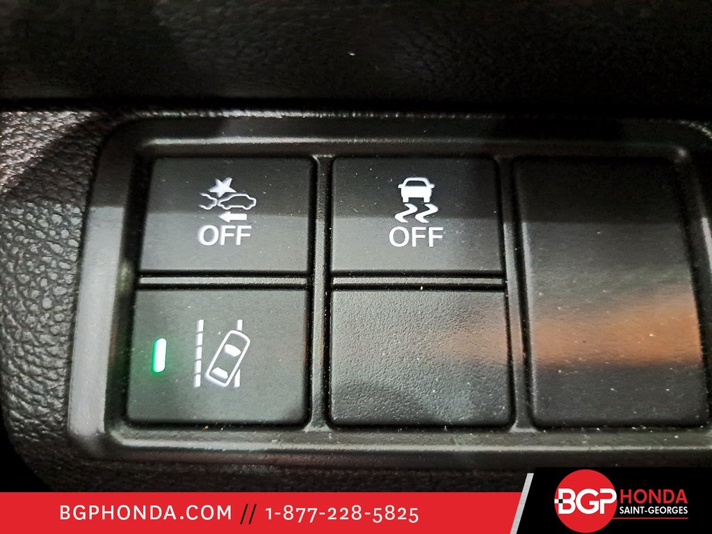 2020 Honda Civic Coupe Touring in Saint-Georges, Quebec - 11 - w1024h768px