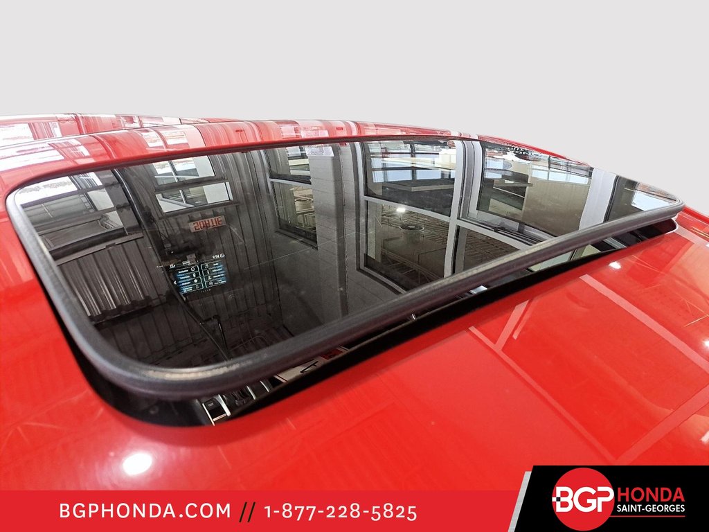 2020 Honda Civic Coupe Touring in Saint-Georges, Quebec - 18 - w1024h768px