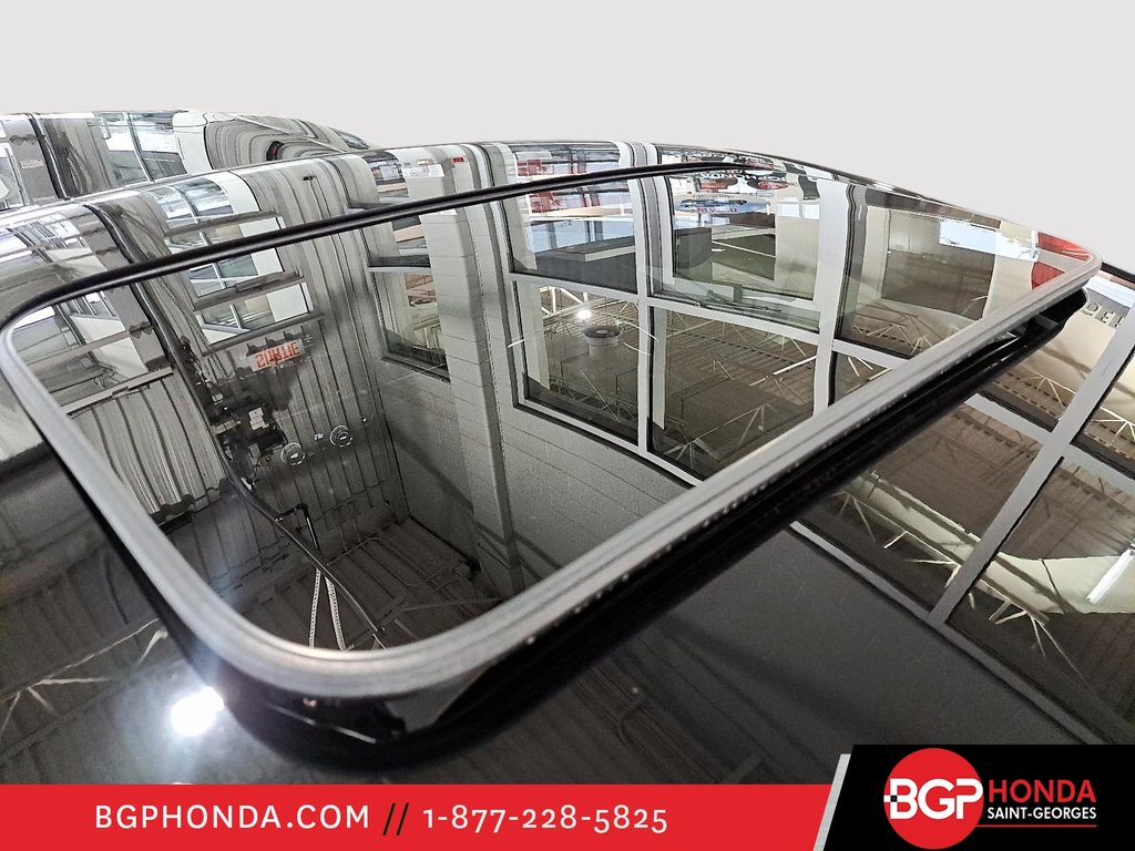 2024 Honda Civic Hatchback Sport Touring in Saint-Georges, Quebec - 24 - w1024h768px