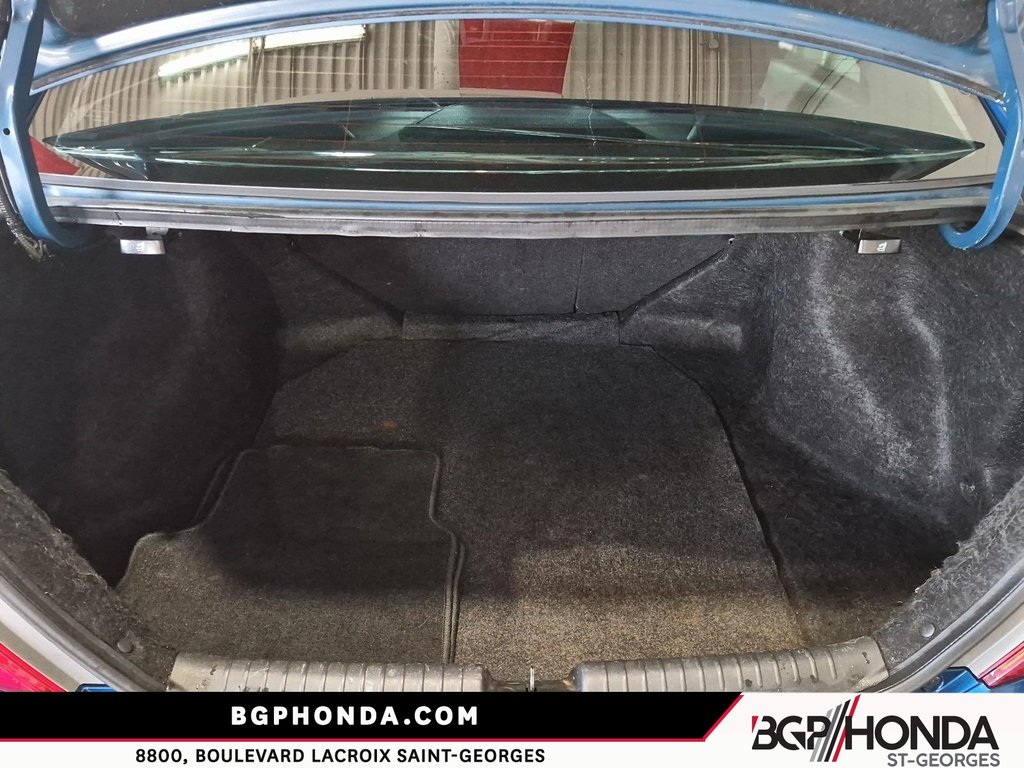 2012 Honda Civic Sdn SI in Saint-Georges, Quebec - 6 - w1024h768px
