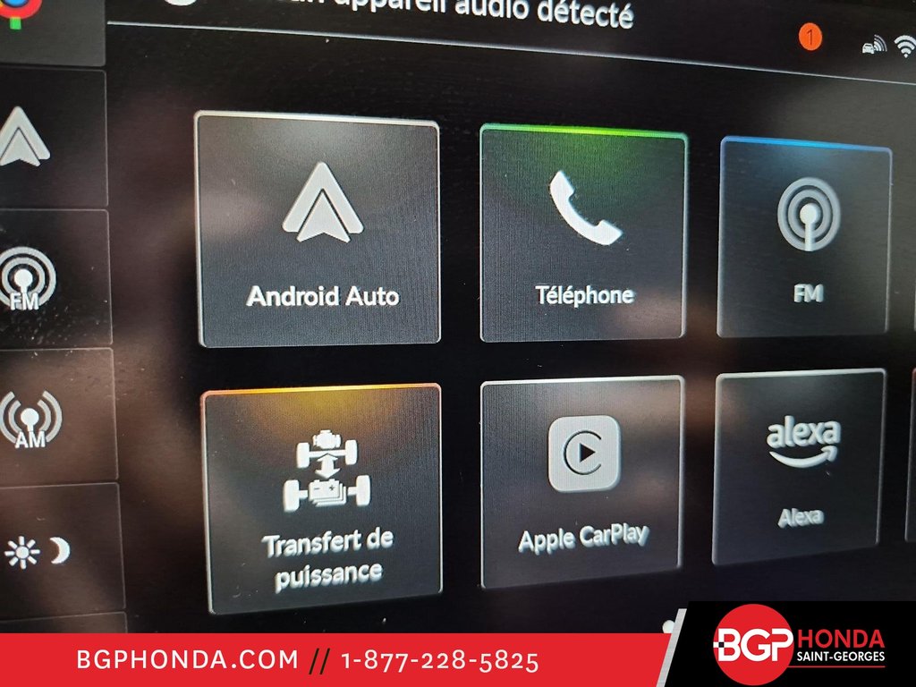 Honda Civic Sedan Hybrid HYBRID TOURING 2025 à Saint-Georges, Québec - 18 - w1024h768px