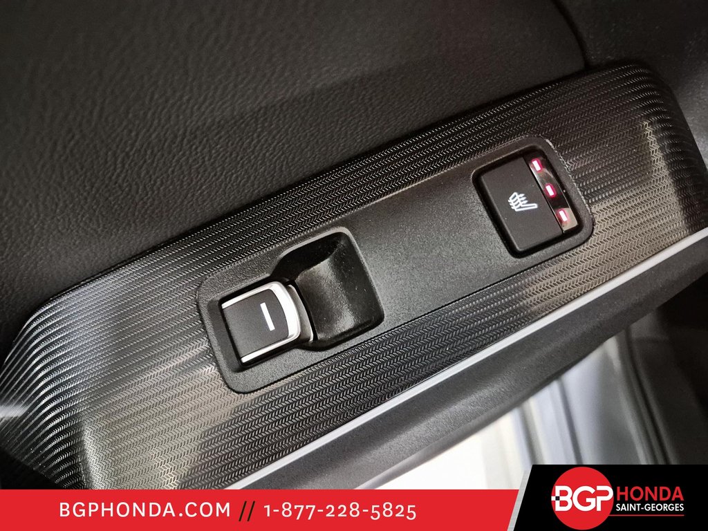 Honda Civic Sedan Hybrid HYBRID TOURING 2025 à Saint-Georges, Québec - 13 - w1024h768px