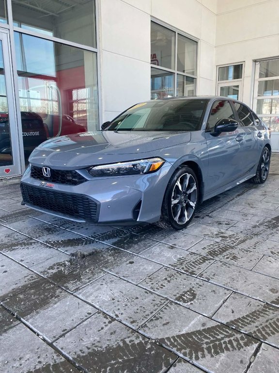 2025 Honda Civic Sedan Hybrid HYBRID TOURING in Saint-Georges, Quebec - 1 - w1024h768px