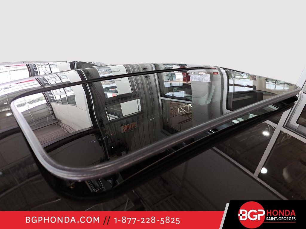2022 Honda Civic Sedan EX in Saint-Georges, Quebec - 17 - w1024h768px