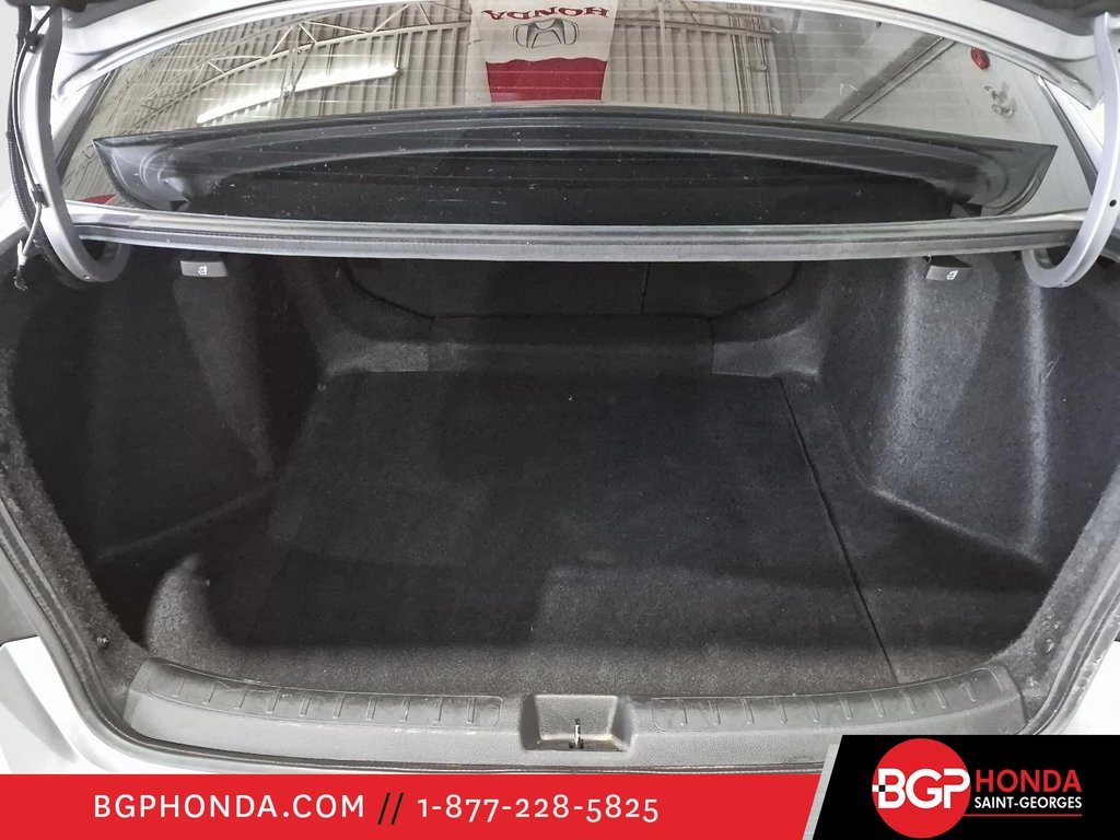 Honda Civic Sedan LX 2022 à Saint-Georges, Québec - 9 - w1024h768px