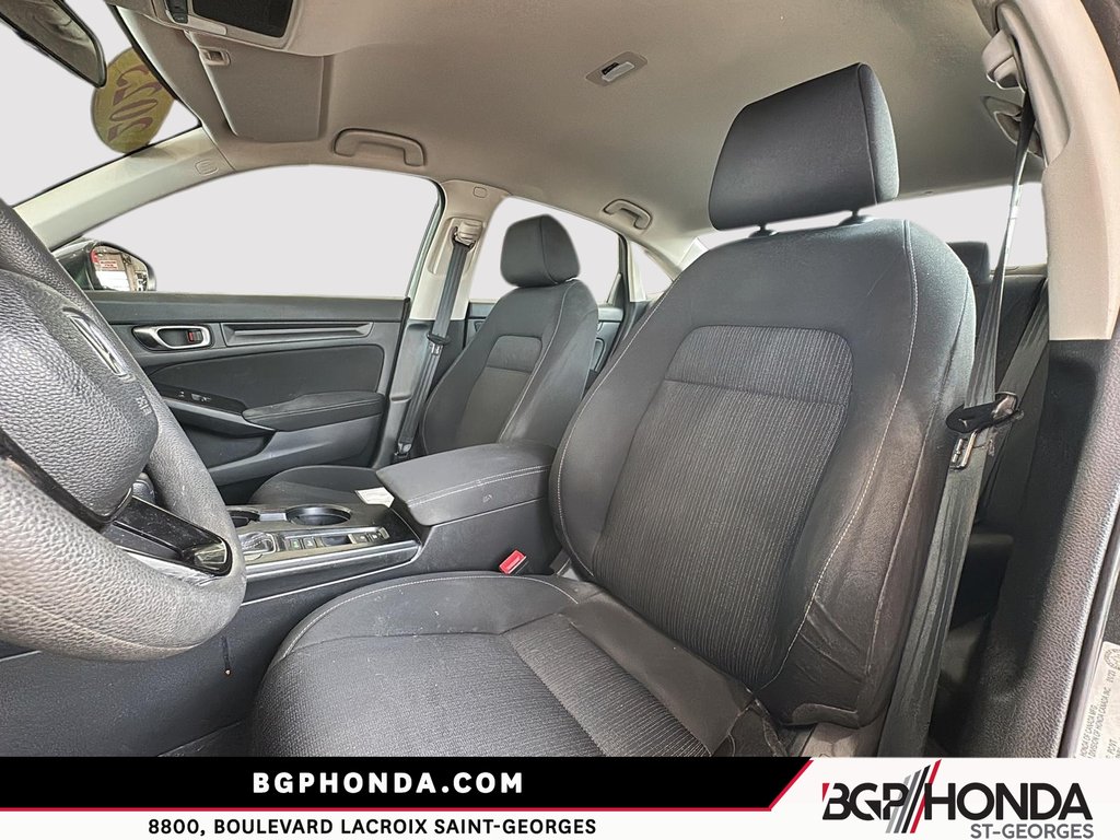 2023 Honda Civic Sedan LX in Saint-Georges, Quebec - 8 - w1024h768px