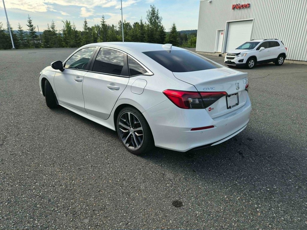 Honda Civic Sedan TOURING 2024 à Saint-Georges, Québec - 3 - w1024h768px