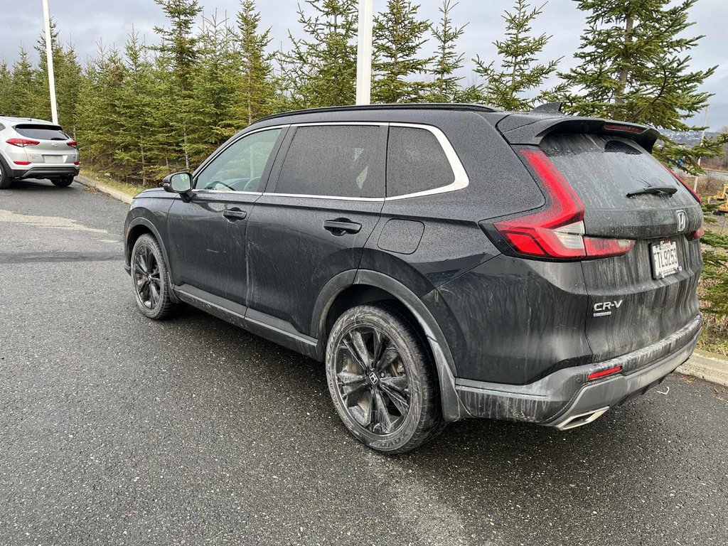 Honda CR-V Hybrid TOURING HYBRID 2023 à Saint-Georges, Québec - 2 - w1024h768px