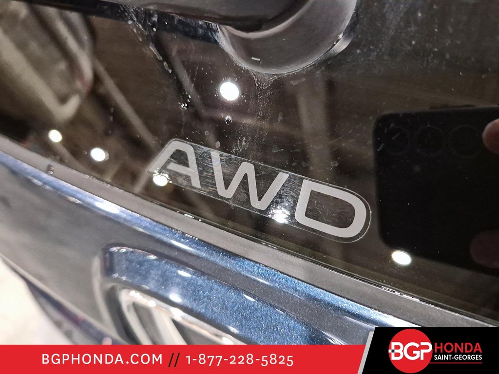 2023 Honda CR-V Hybrid TOURING HYBRID in Saint-Georges, Quebec - 17 - w1024h768px
