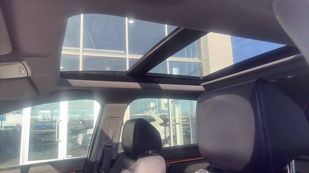2020 Honda CR-V TOURING in Saint-Georges, Quebec - 5 - w1024h768px