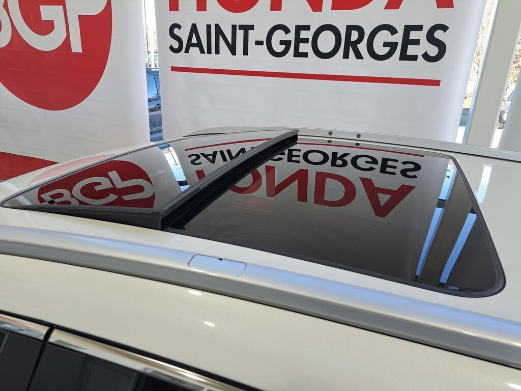 2021  CR-V Touring in Saint-Georges, Quebec - 11 - w1024h768px