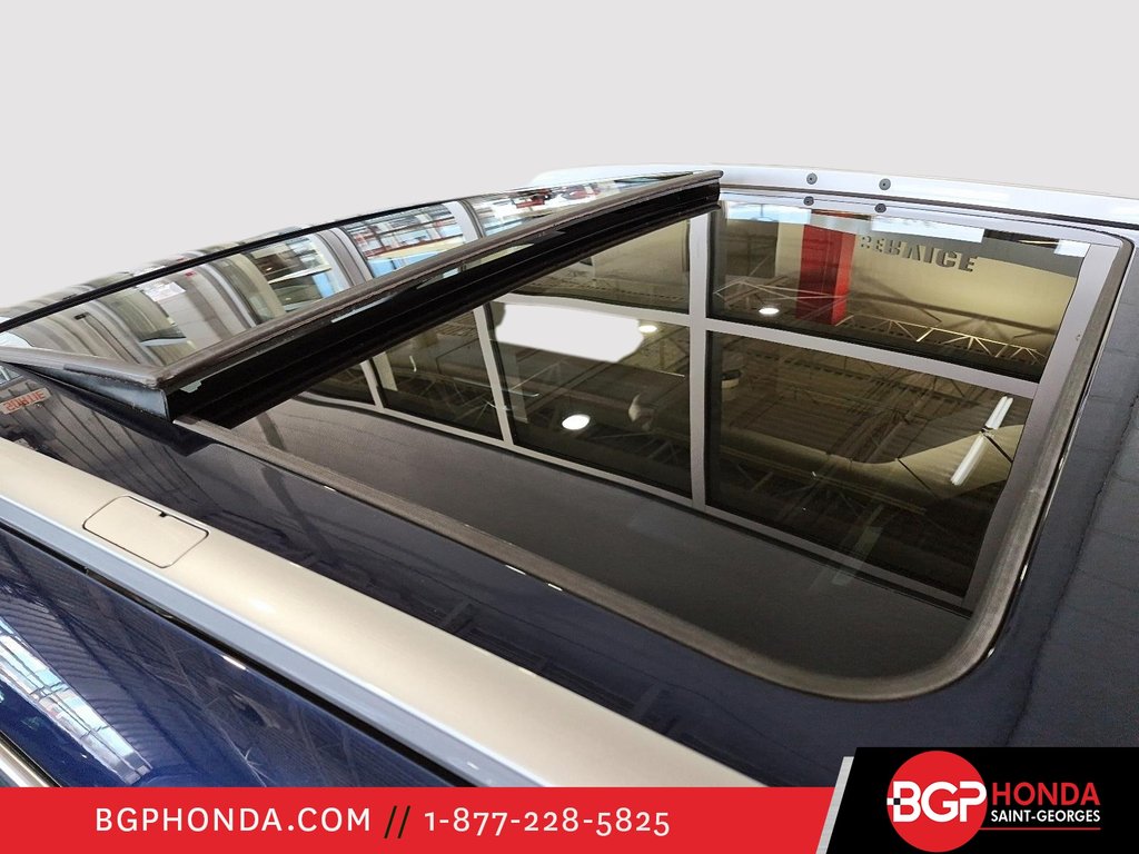 2022 Honda CR-V TOURING in Saint-Georges, Quebec - 29 - w1024h768px