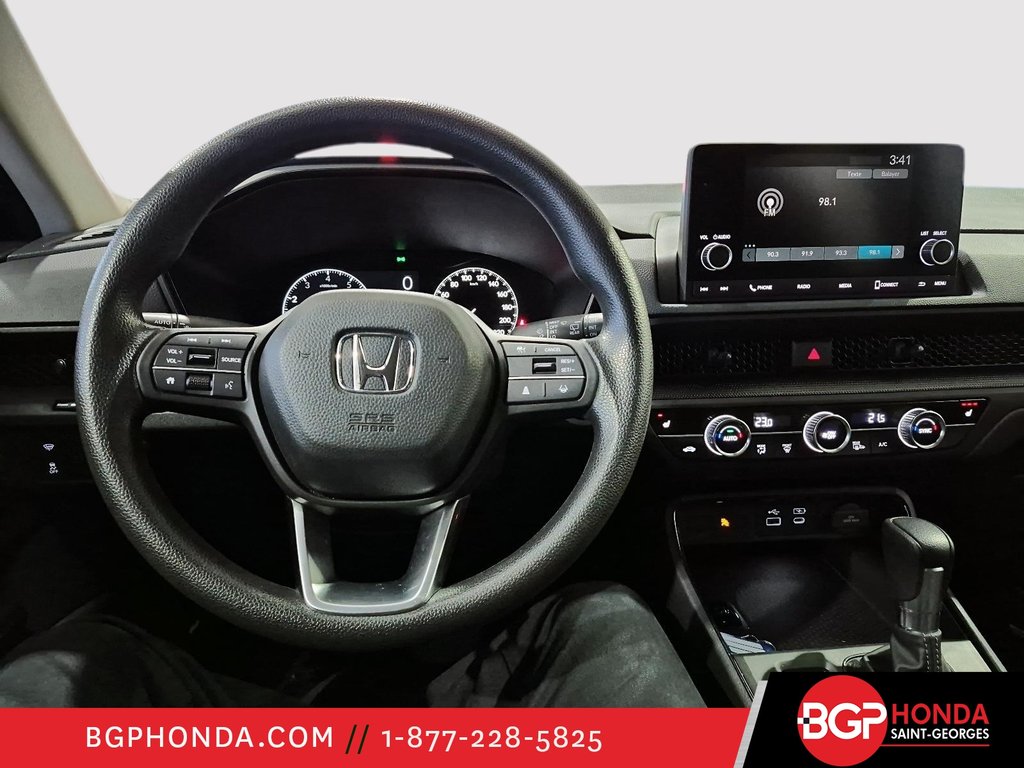 2023 Honda CR-V LX in Saint-Georges, Quebec - 15 - w1024h768px