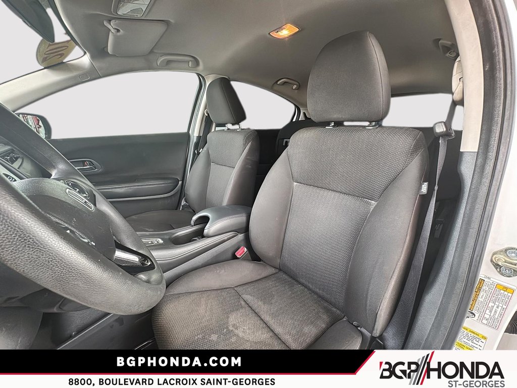 2016 Honda HR-V LX in Saint-Georges, Quebec - 8 - w1024h768px