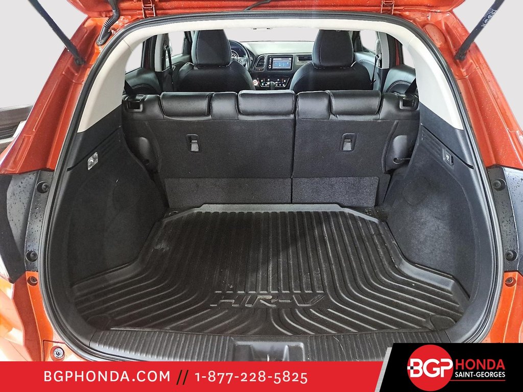 2019 Honda HR-V TOURING in Saint-Georges, Quebec - 6 - w1024h768px