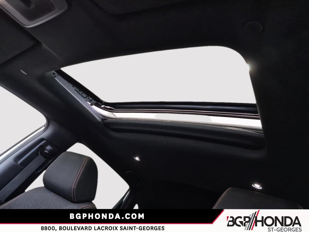 2023 Honda HR-V SPORT in Saint-Georges, Quebec - 17 - w1024h768px