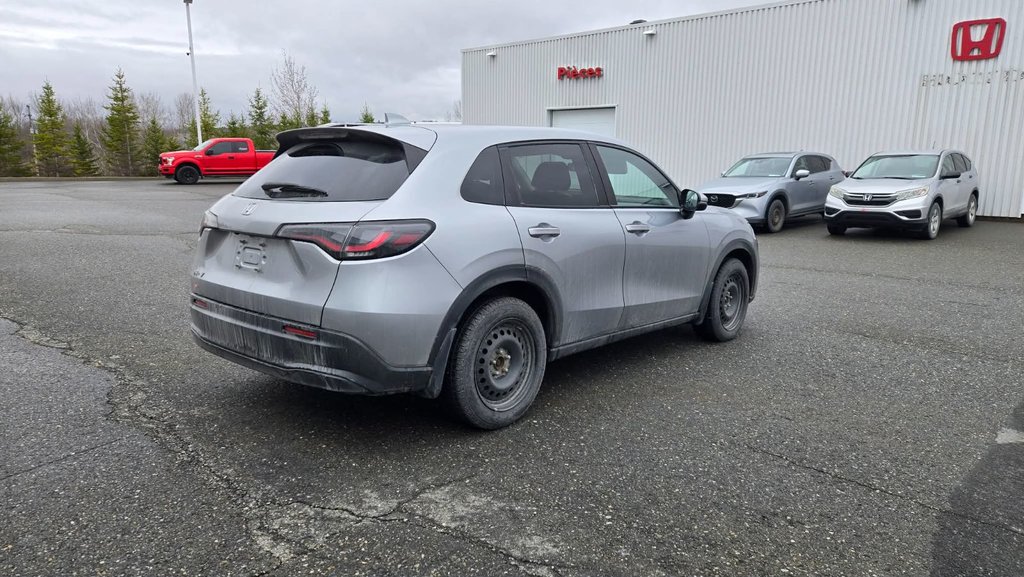 2025 Honda HR-V LX AWD in Saint-Georges, Quebec - 5 - w1024h768px