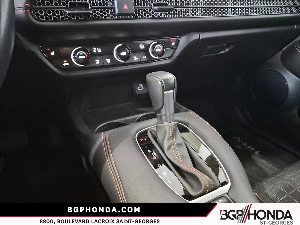 2025 Honda HR-V SPORT in Saint-Georges, Quebec - 15 - w1024h768px