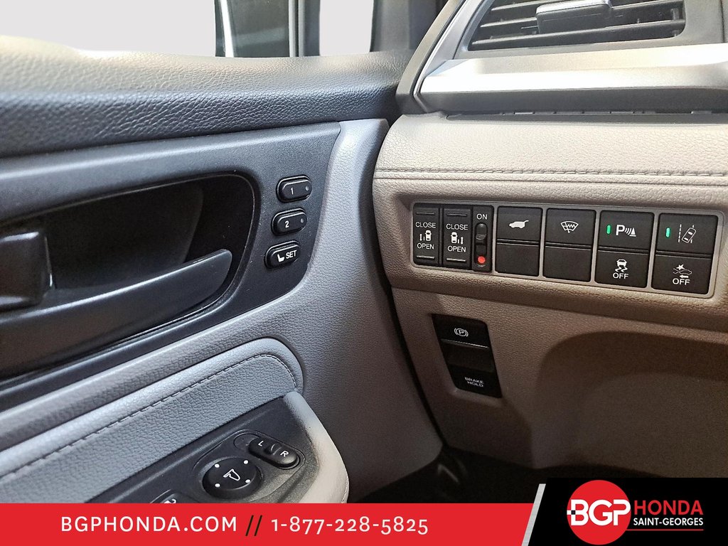 2019 Honda Odyssey EX-L NAVY in Saint-Georges, Quebec - 18 - w1024h768px