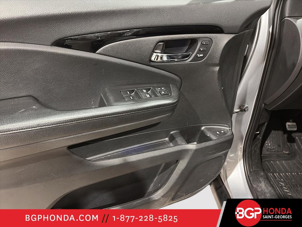 2019 Honda Pilot TOURING in Saint-Georges, Quebec - 16 - w1024h768px