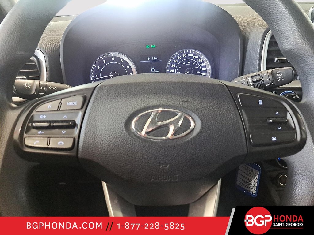 2020 Hyundai Venue ESSENTIEL in Saint-Georges, Quebec - 11 - w1024h768px