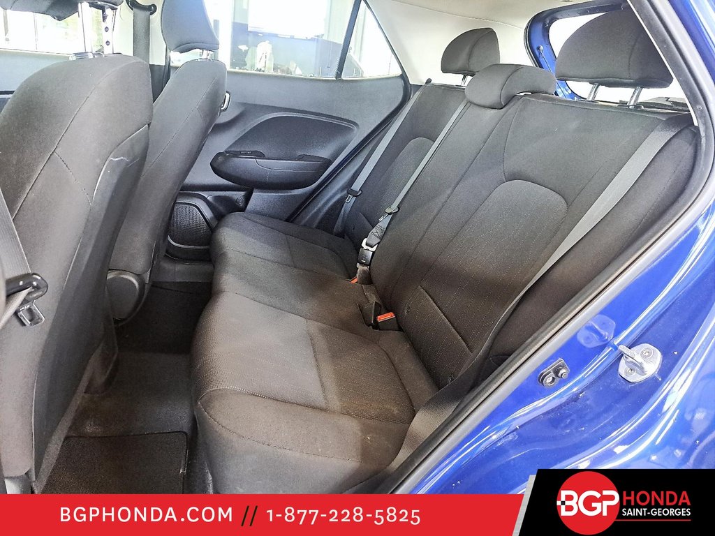 2020 Hyundai Venue ESSENTIEL in Saint-Georges, Quebec - 8 - w1024h768px