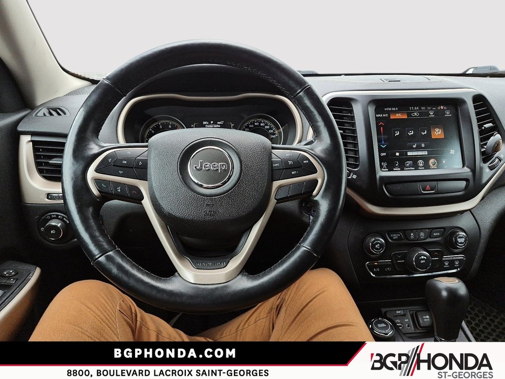 Jeep Cherokee NORTH 2018 à Saint-Georges, Québec - 9 - w1024h768px