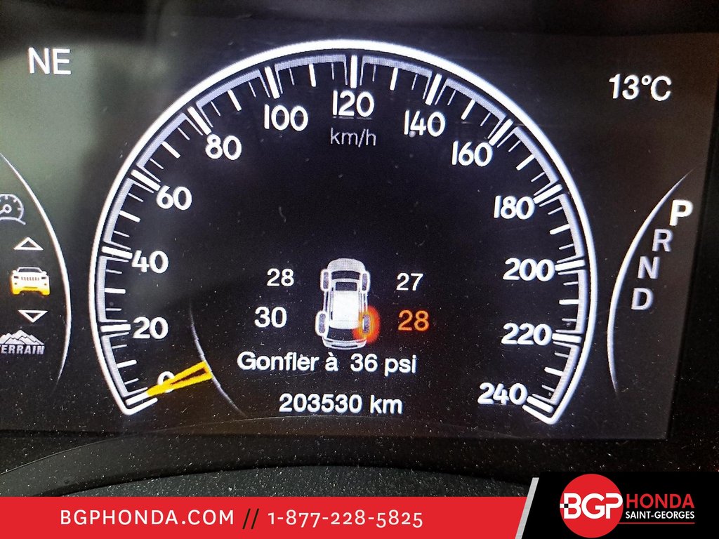 2017 Jeep Grand Cherokee OVERLAND in Saint-Georges, Quebec - 12 - w1024h768px