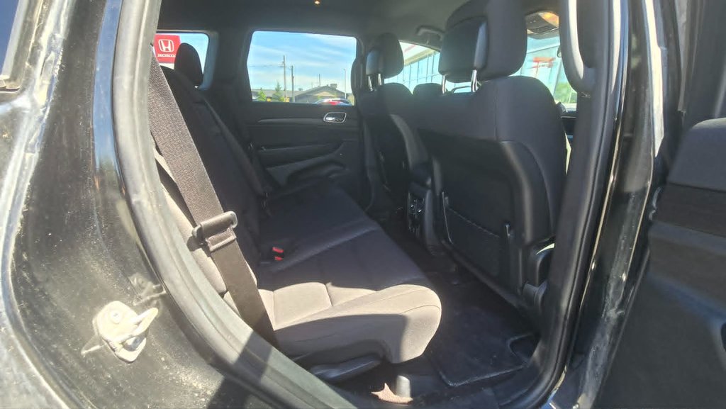 2018 Jeep Grand Cherokee LAREDO in Saint-Georges, Quebec - 9 - w1024h768px