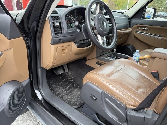 Jeep Liberty LIMITED 2011 à Saint-Georges, Québec - 8 - w1024h768px