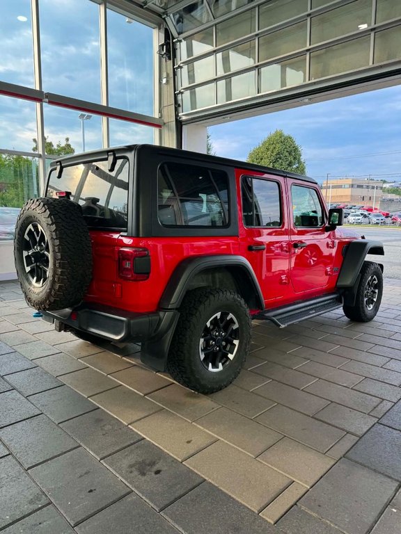Jeep Wrangler 4xe RUBICON 2024 à Saint-Georges, Québec - 3 - w1024h768px