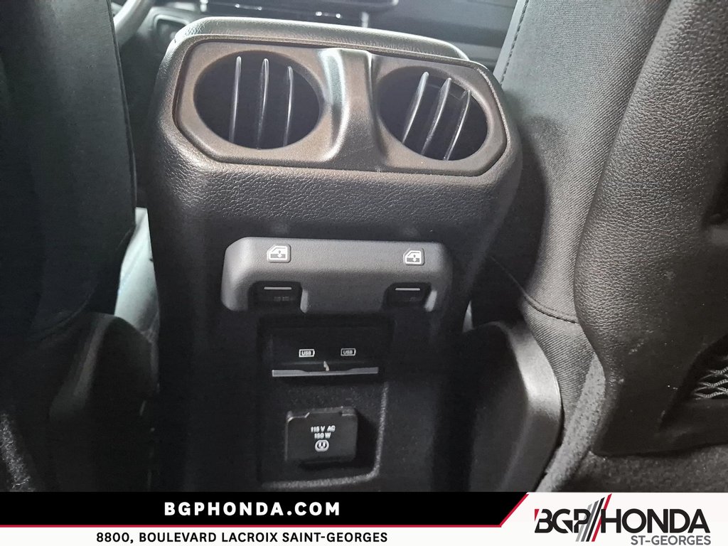 2024 Jeep Wrangler 4xe RUBICON in Saint-Georges, Quebec - 10 - w1024h768px