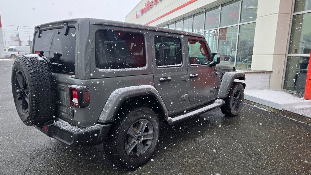 2022 Jeep Wrangler Unlimited Sahara Altitude in Saint-Georges, Quebec - 12 - w1024h768px
