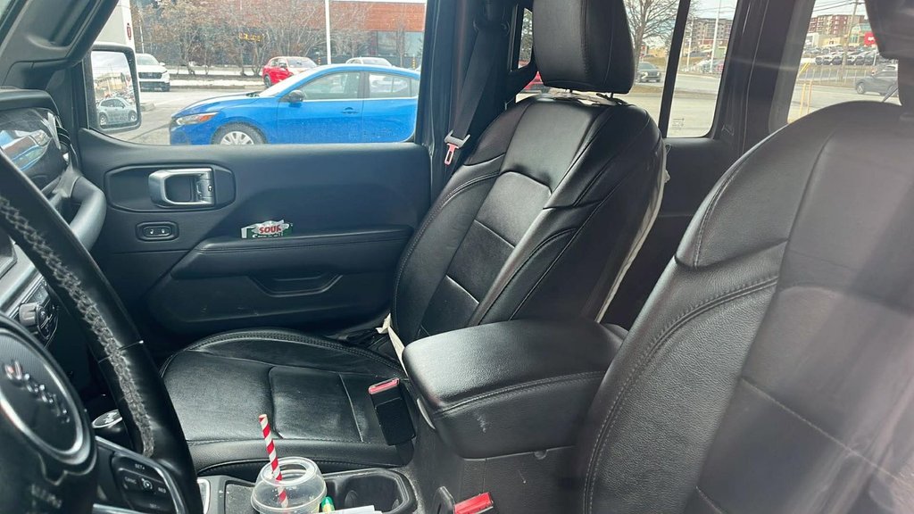 2022 Jeep Wrangler Unlimited Sahara Altitude in Saint-Georges, Quebec - 14 - w1024h768px